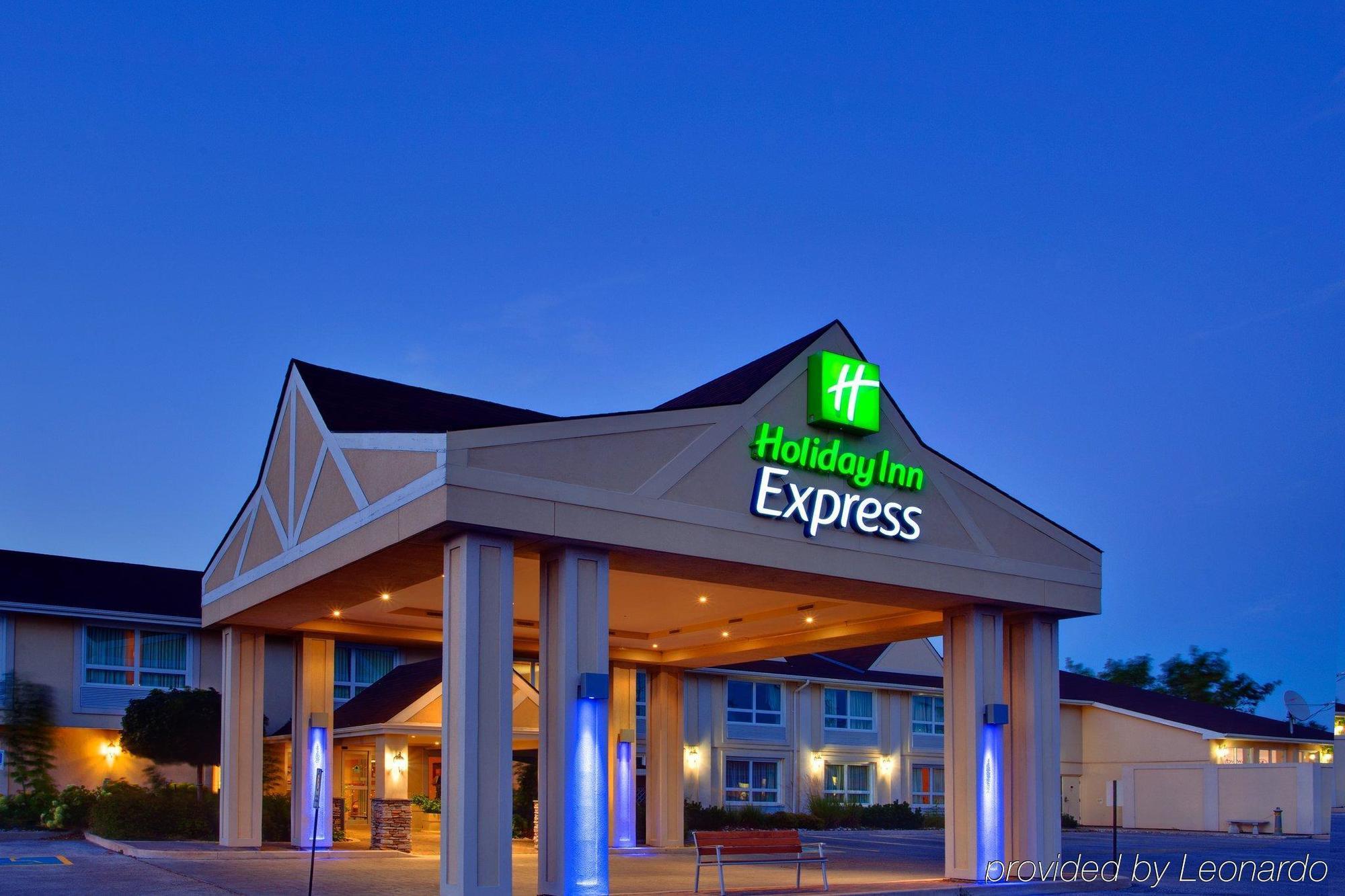 Comfort Inn & Suites Collingwood Exteriér fotografie